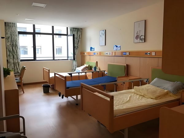 阿娇一个人独居北京3居室，自称比香港要便宜